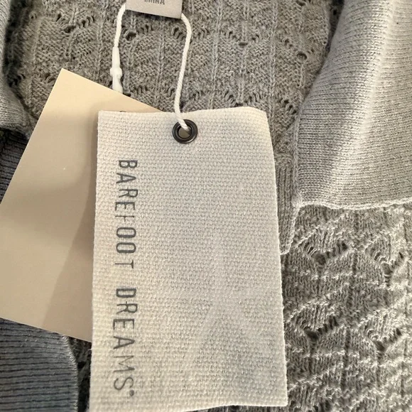 Barefoot Dreams Gray V-Neck Sweater - Picture 5 of 9